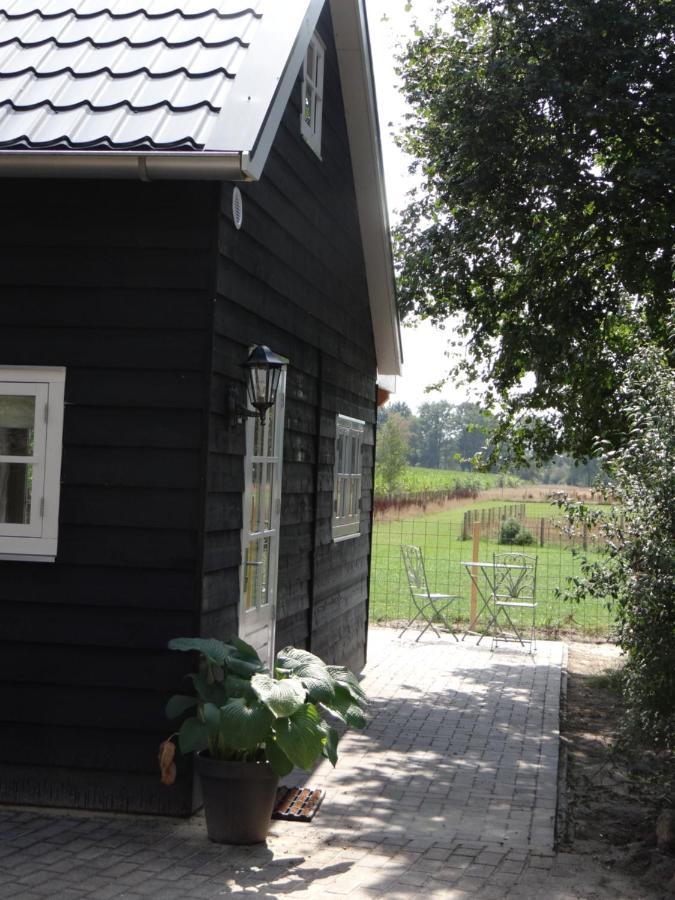 The Green Cottage Ruinen Luaran gambar